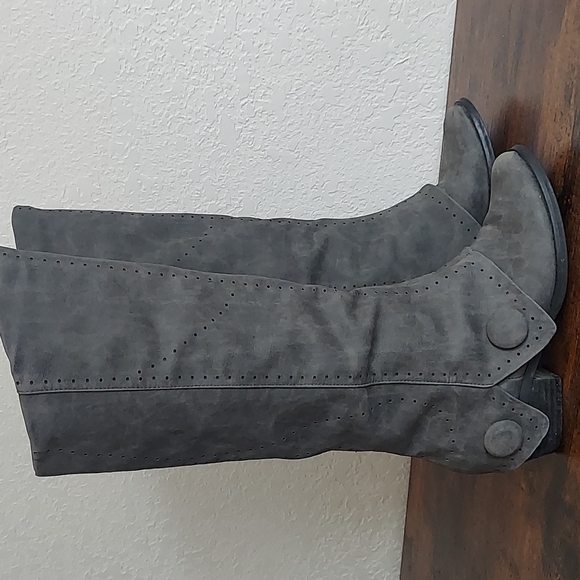 Not Rated Shoes - Not Rated Gray Tall Boots 6.5